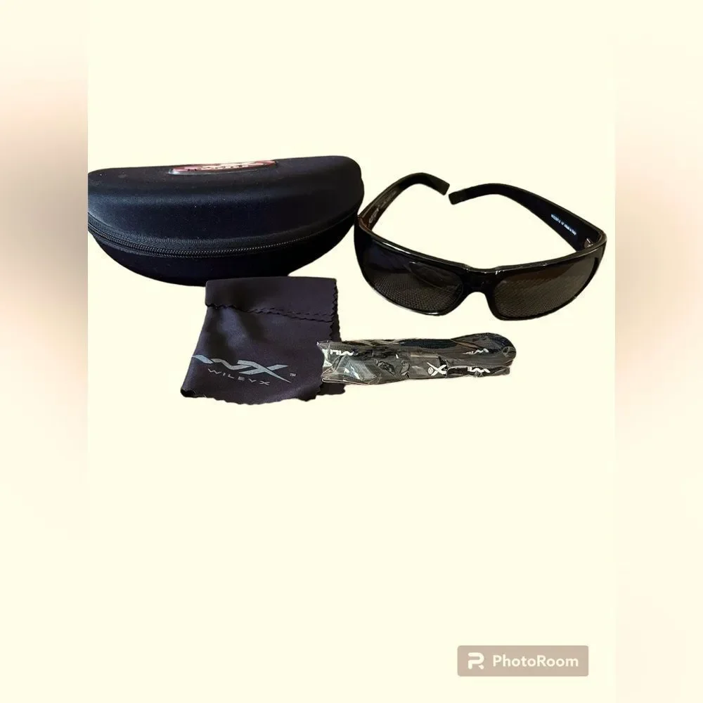 Wiley X Polarized Sunglasses black/black - Picture 4 of 7